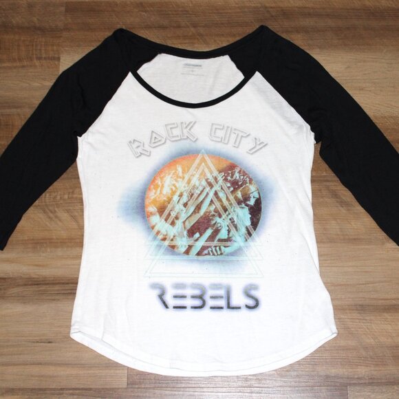 NEW! EXPRESS Sz SMALL Black & White Rock City Rebel Scoop Neck Raglan Tee Top - Picture 4 of 12